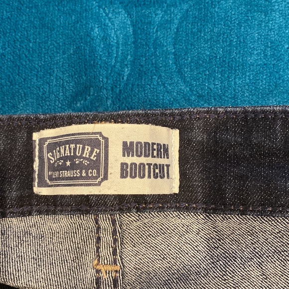 Levi Jeans Signature - Picture 3 of 5